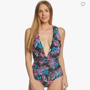 VACATION 🩱ANN COLE That's A Wrap Plunging One Piece Swimsuit in MultiPrint